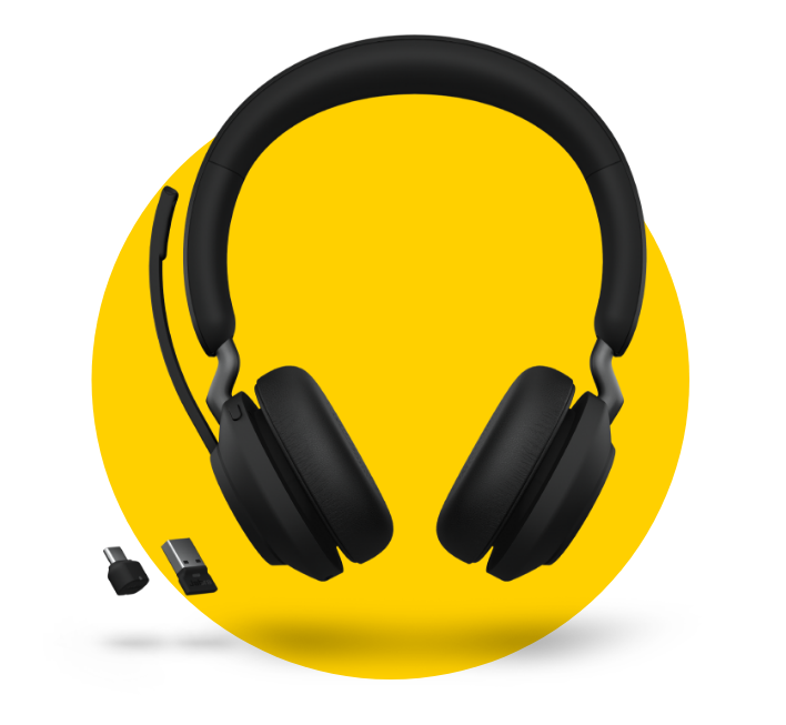 Jabra Evolve2 65 Flex Headset mit USB-Adapter auf gelbem Hintergrund